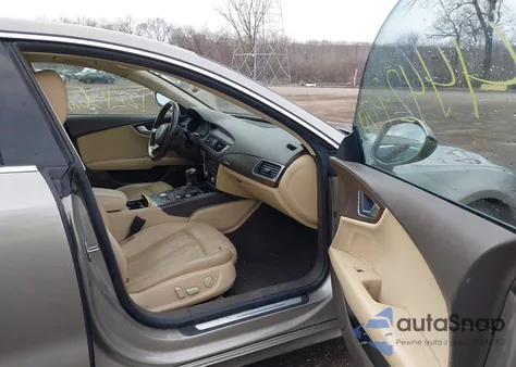 2012 Audi A7 Premium z USA, uszkodzony, nr VIN WAU2GAFC2CN052875